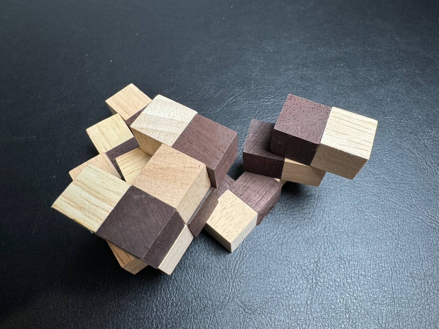 Difficult Snake Cube